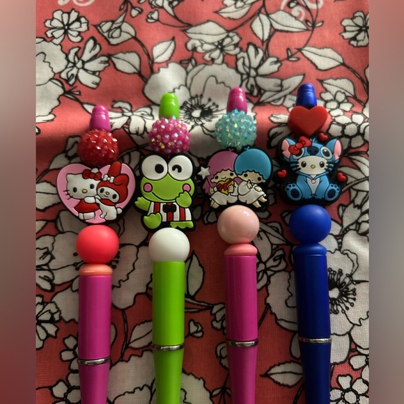 Hello kitty and friends handcrafted pens (pick one) - Picture 6 of 8
